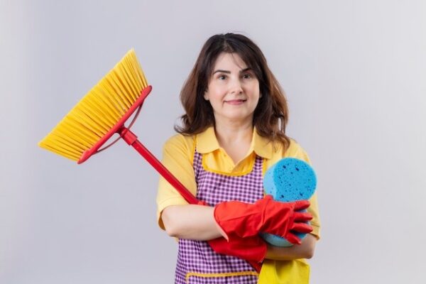 What’s the Difference Between a Maid and a House Cleaner?